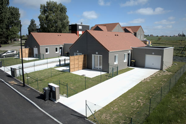 Bâtiments tertiaires à Saint-Nicolas-d'Aliermont